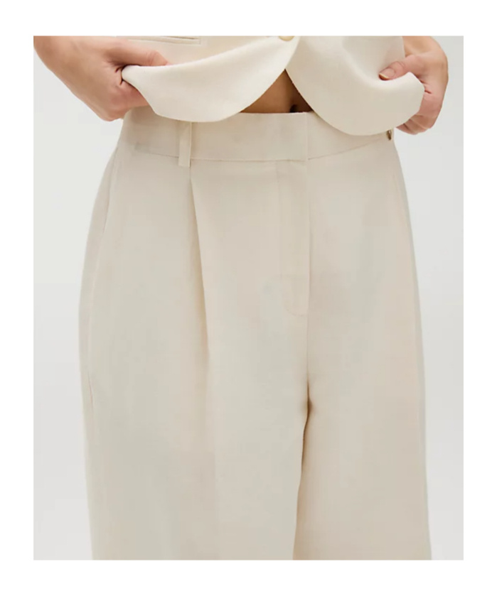 Shop Calvin Klein Relaxed Linen Pleated Trousers