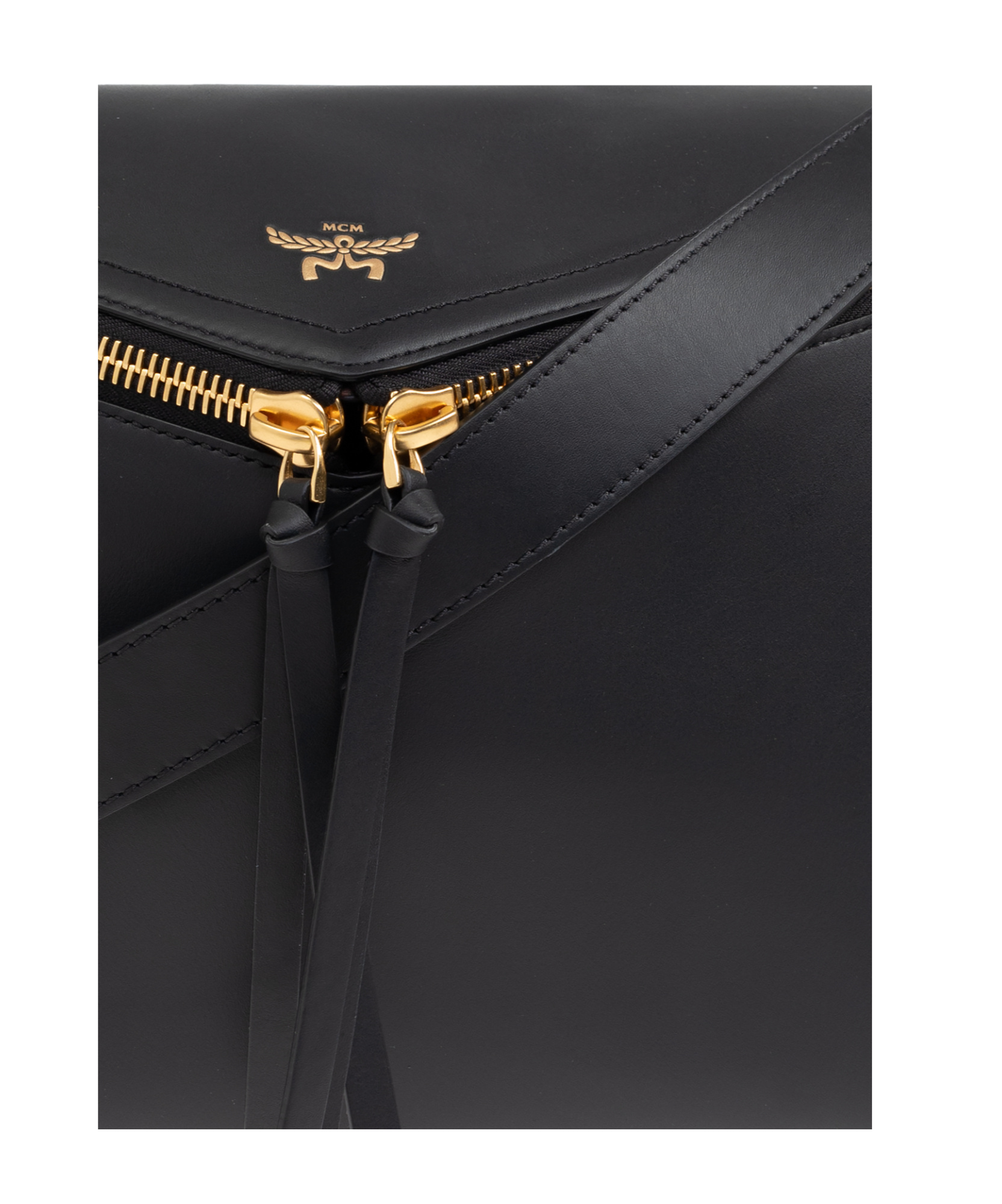 Mcm Zippered Shoulder Bag In Black