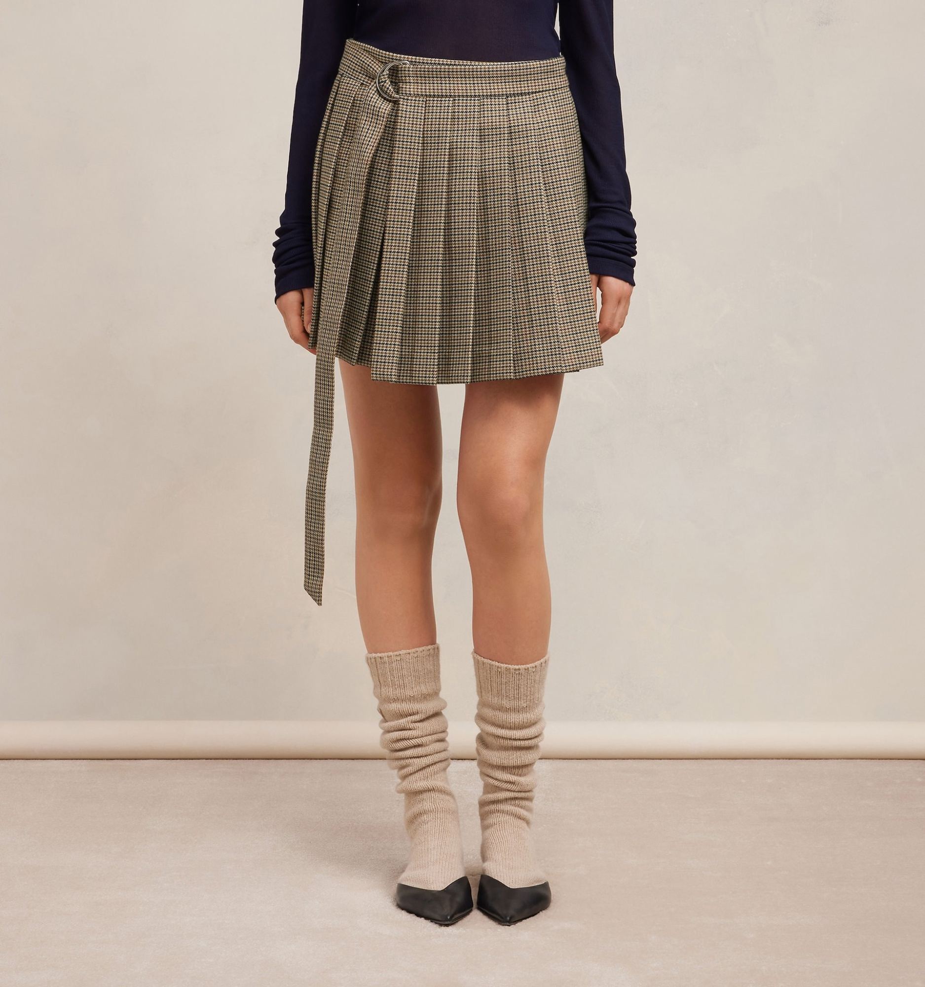 Ami Alexandre Mattiussi Mini Kilt Skirt In Wool Gabardine. In Nude