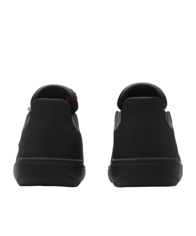 Burberry Floral Appliqué Sneakers In Black