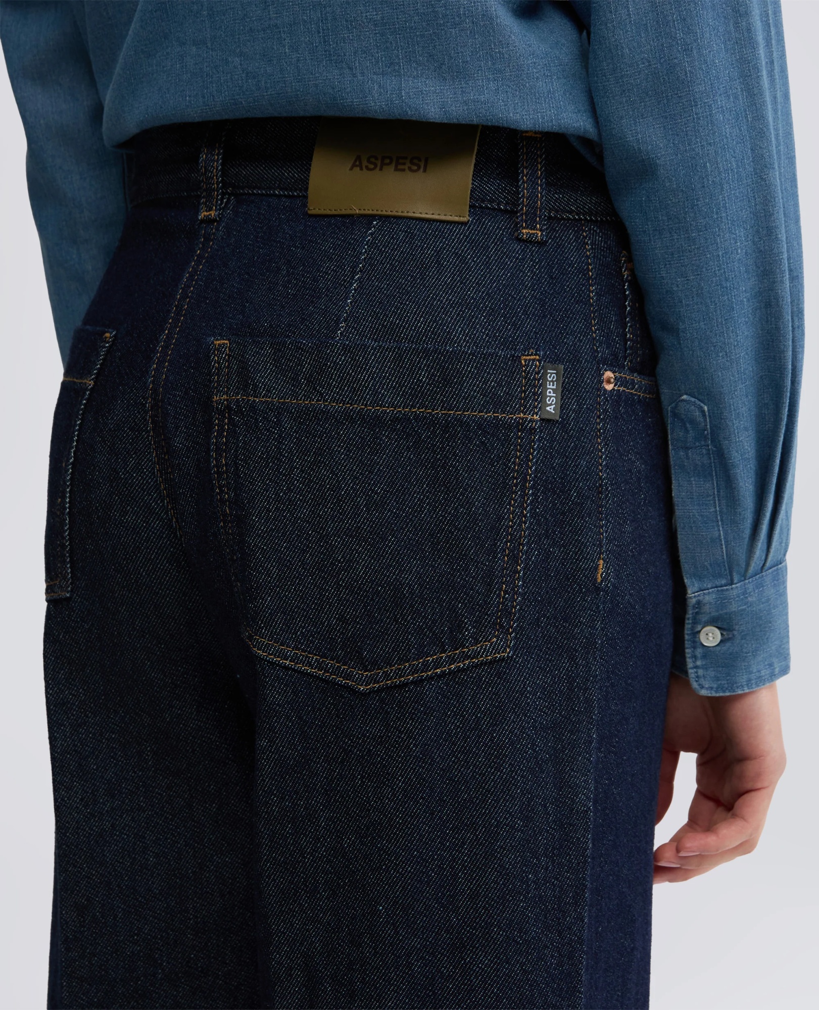Aspesi High-waisted Wide-leg Jeans With Flared Silhouette In Black