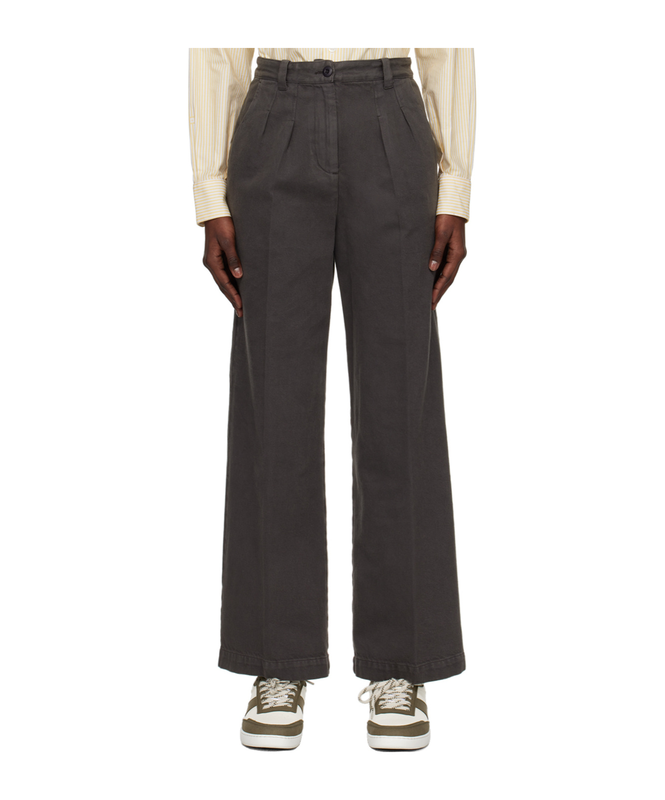 Apc Tressie Pleated Detail Casual Pants In Black