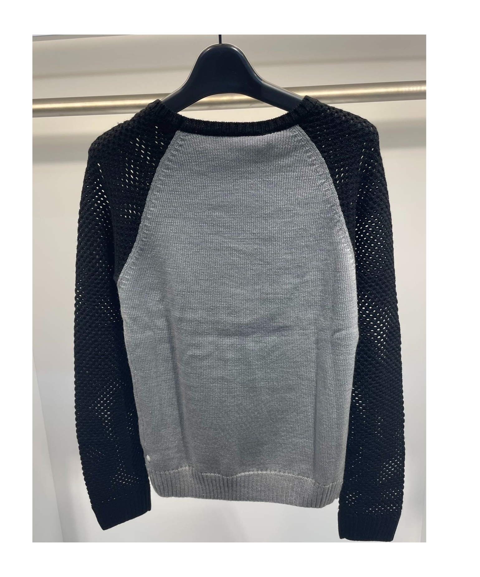 Moschino Color-matching Knitted Sweater In Black