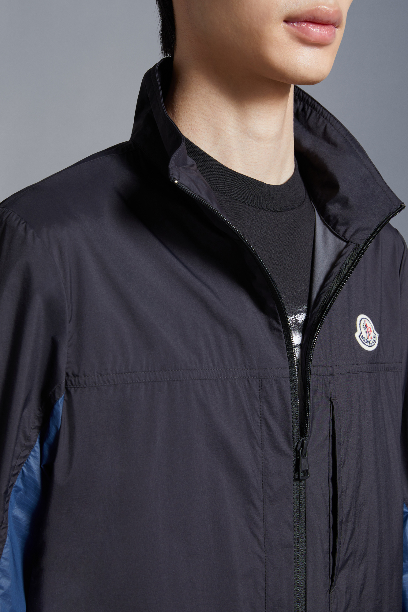 Moncler Long-sleeved Casual Jacket In Black