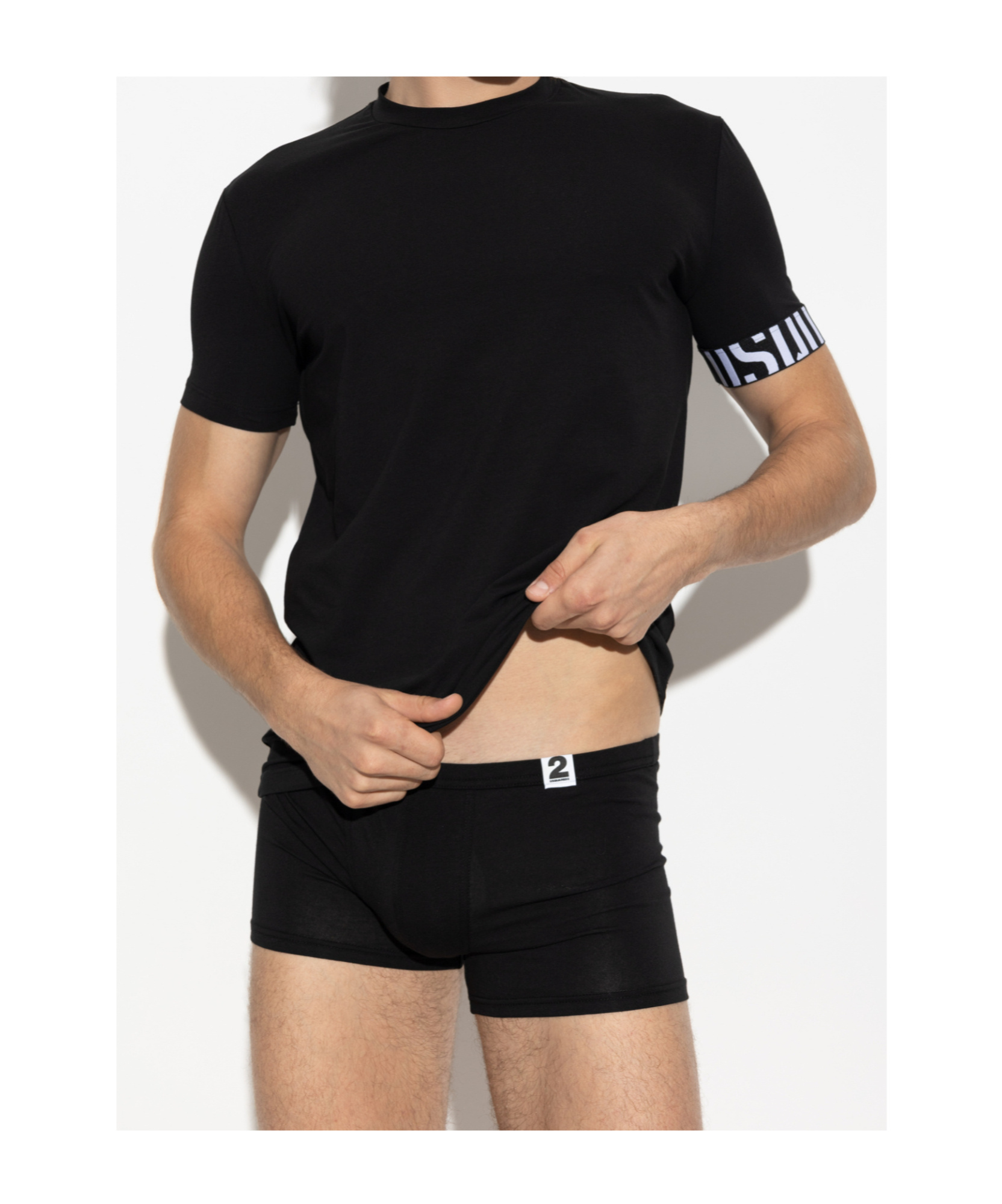 Dsquared2 Logo-band Short-sleeve T-shirt In Black