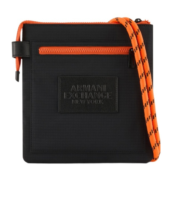 ripstop logo-patch shoulder bag