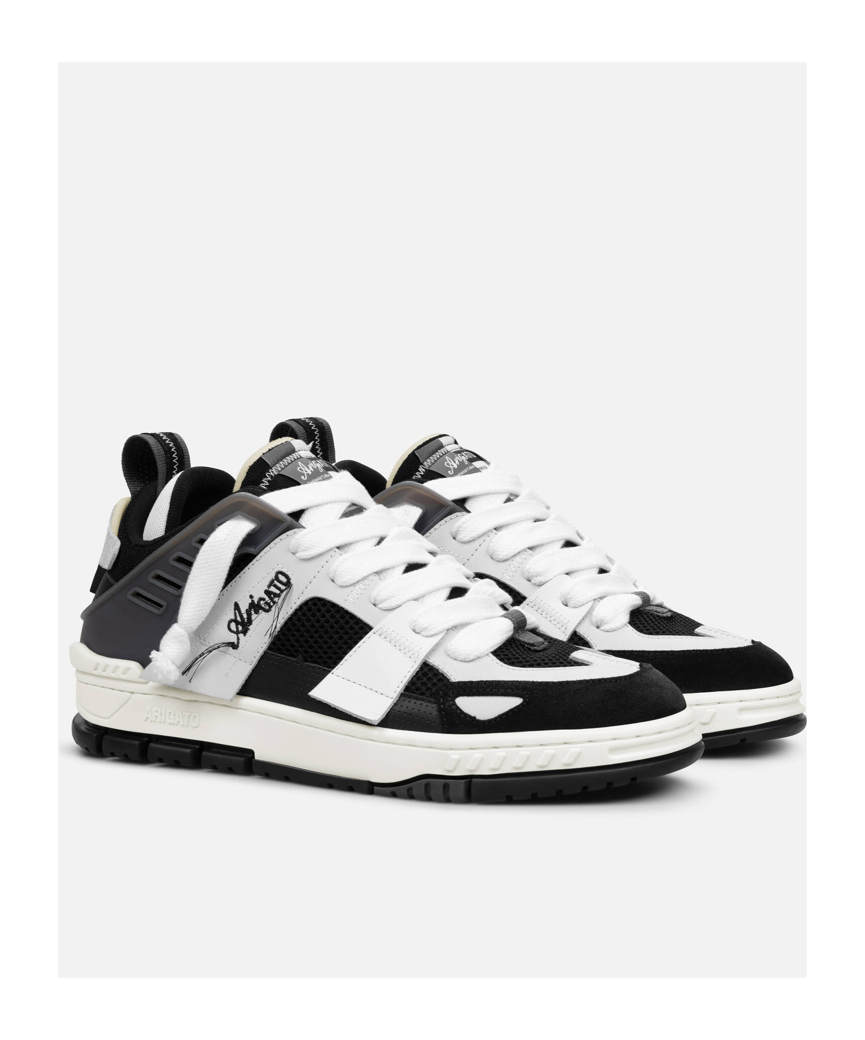 Axel Arigato Lace-up Low-cut Skate Shoes In White