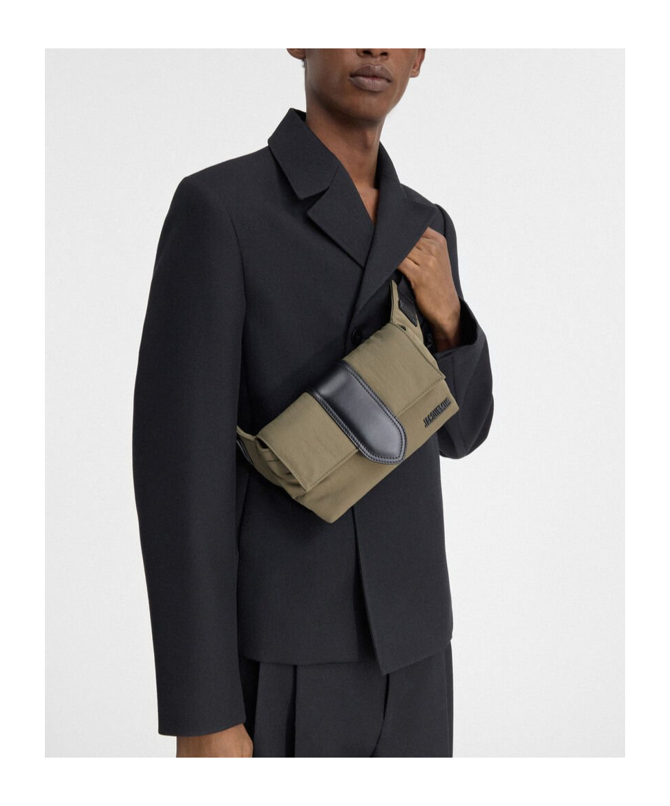 Jacquemus La Banane Bambino Cotton Belt Bag In Green