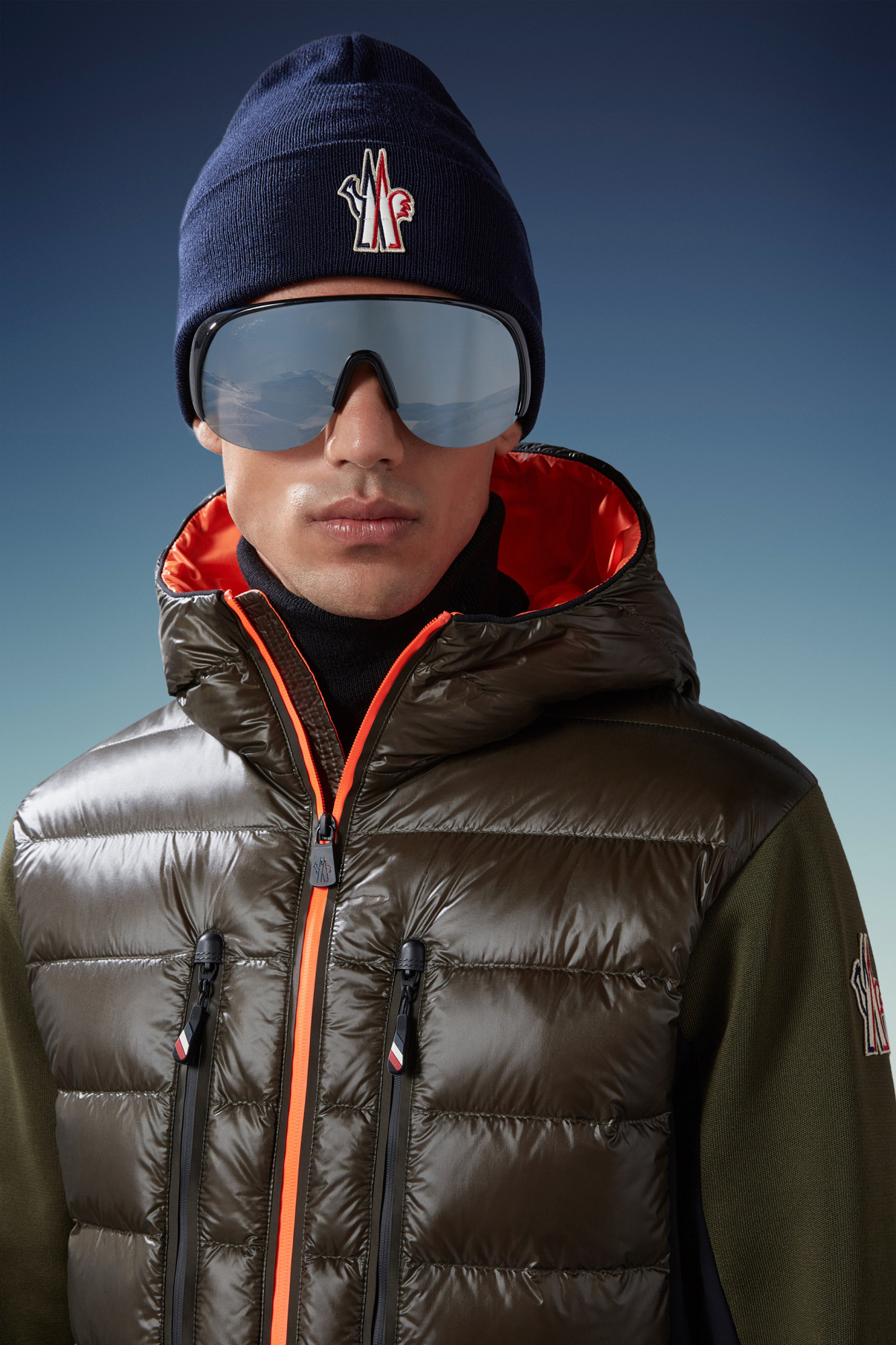 Moncler Logo Hat In Black
