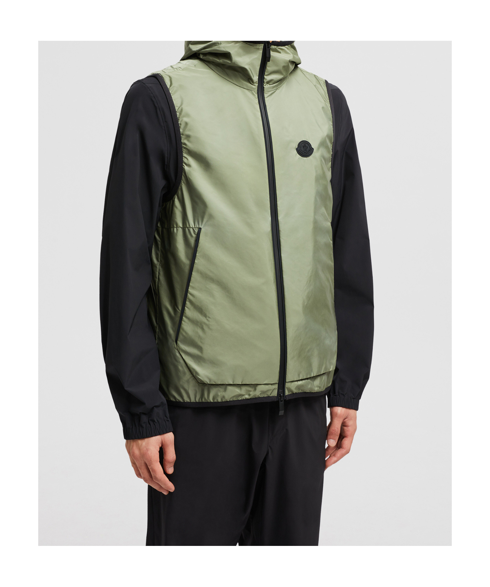 Moncler Gilet Moretan À Capuche In Green