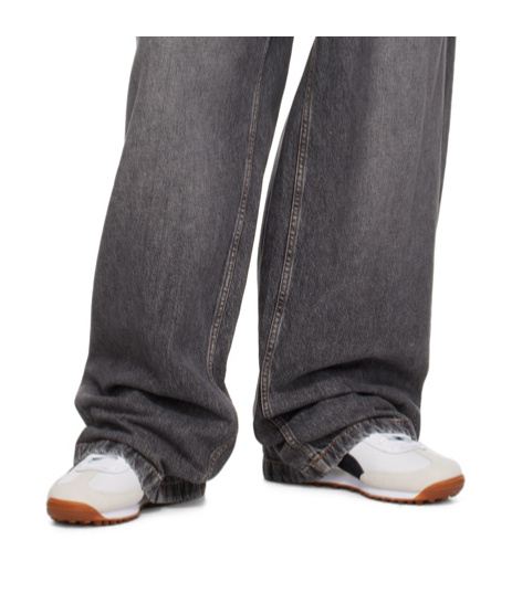 Puma Round-toe Low-top Casual Shoes In White