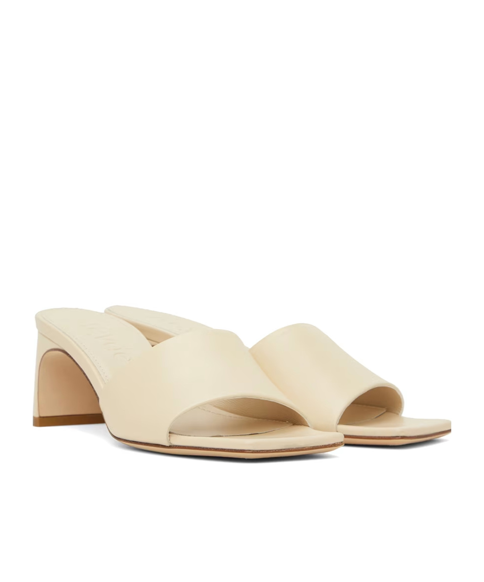 Aeyde Off-white Jeanie Heeled Sandals In Nude