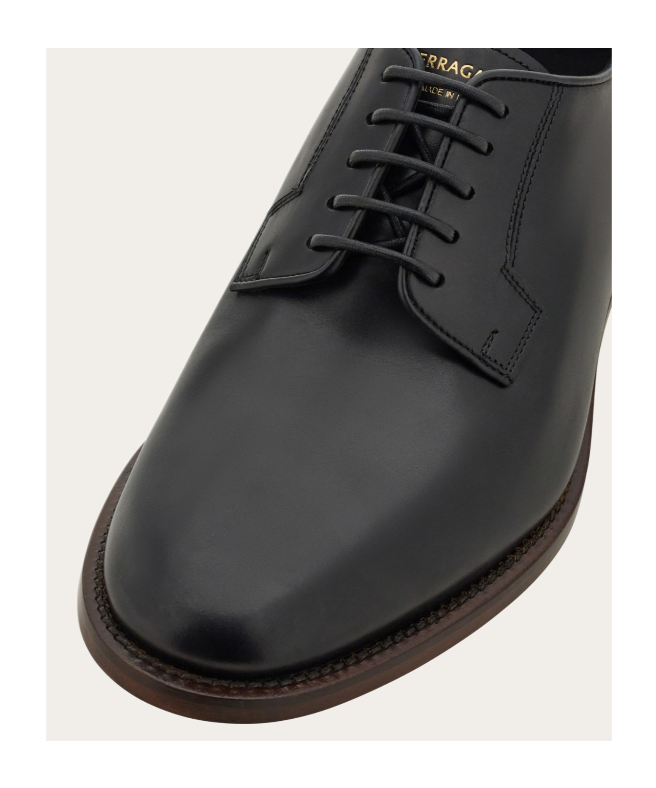 Ferragamo Derby Shoe In Black