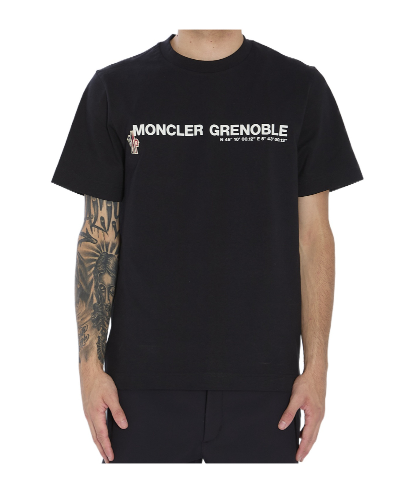 Moncler Crew Neck Short Sleeve Straight Hem T-shirt In Black