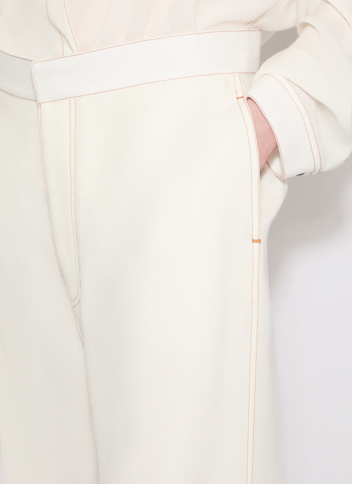 Alaïa Fluid Wool-silk Straight-leg Pants In Neutral