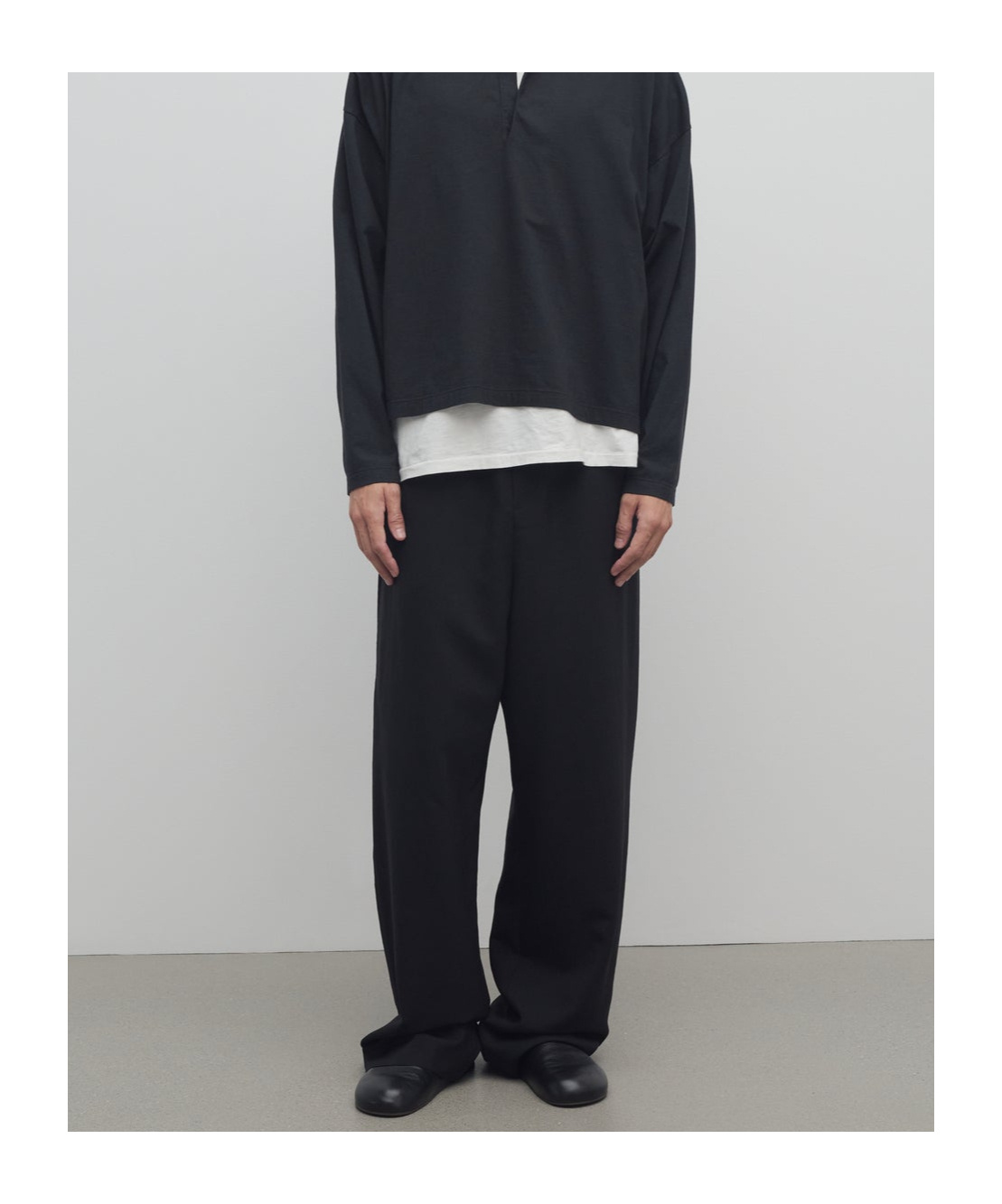 The Row Donatello Wool Casual Pants In Black