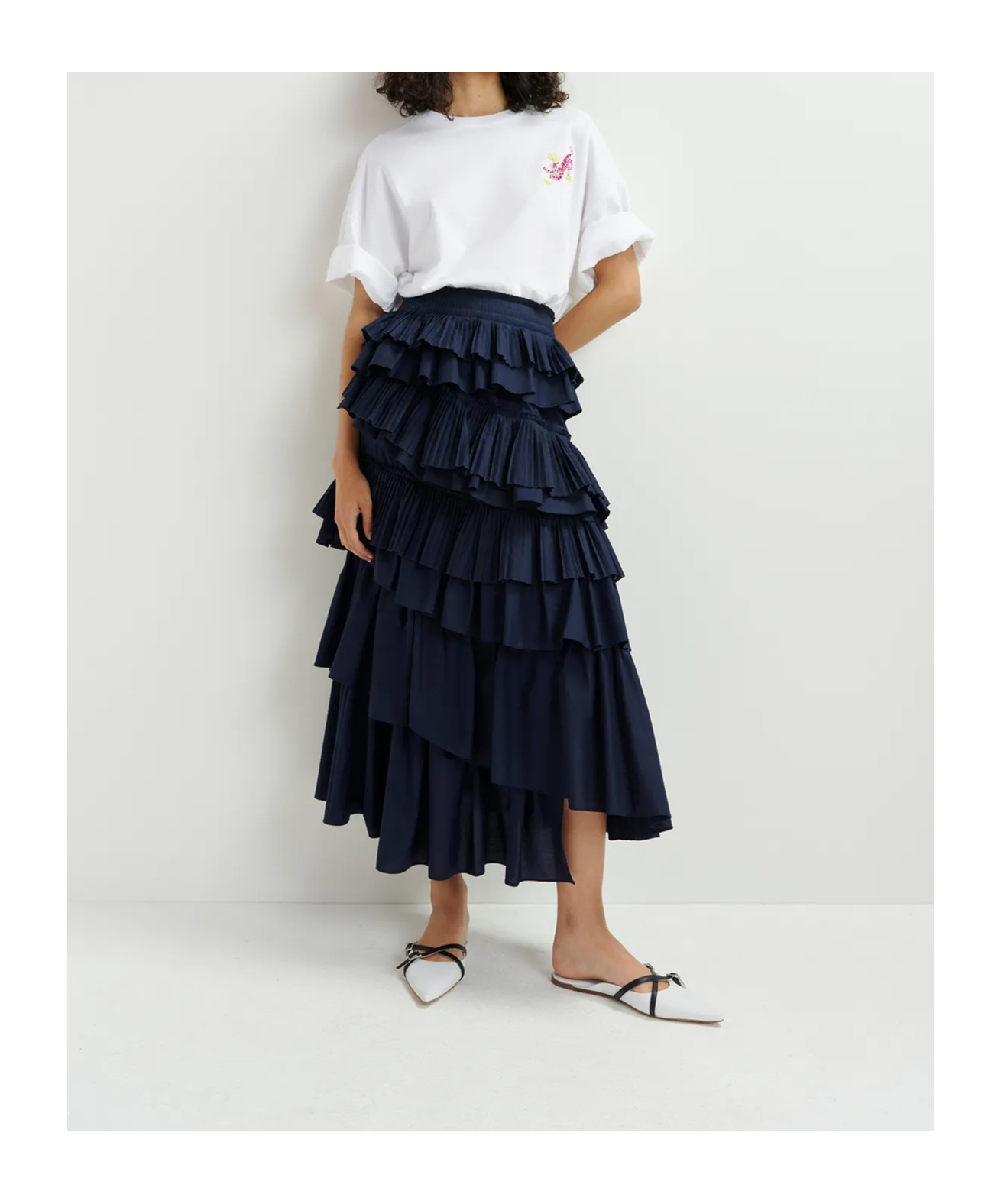 Essentiel Antwerp Hungle Embroidered Tshirt In White