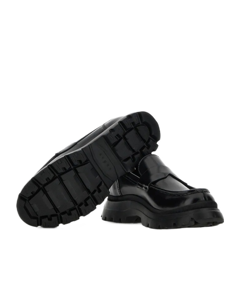 Hogan Round-toe Loafers In Black