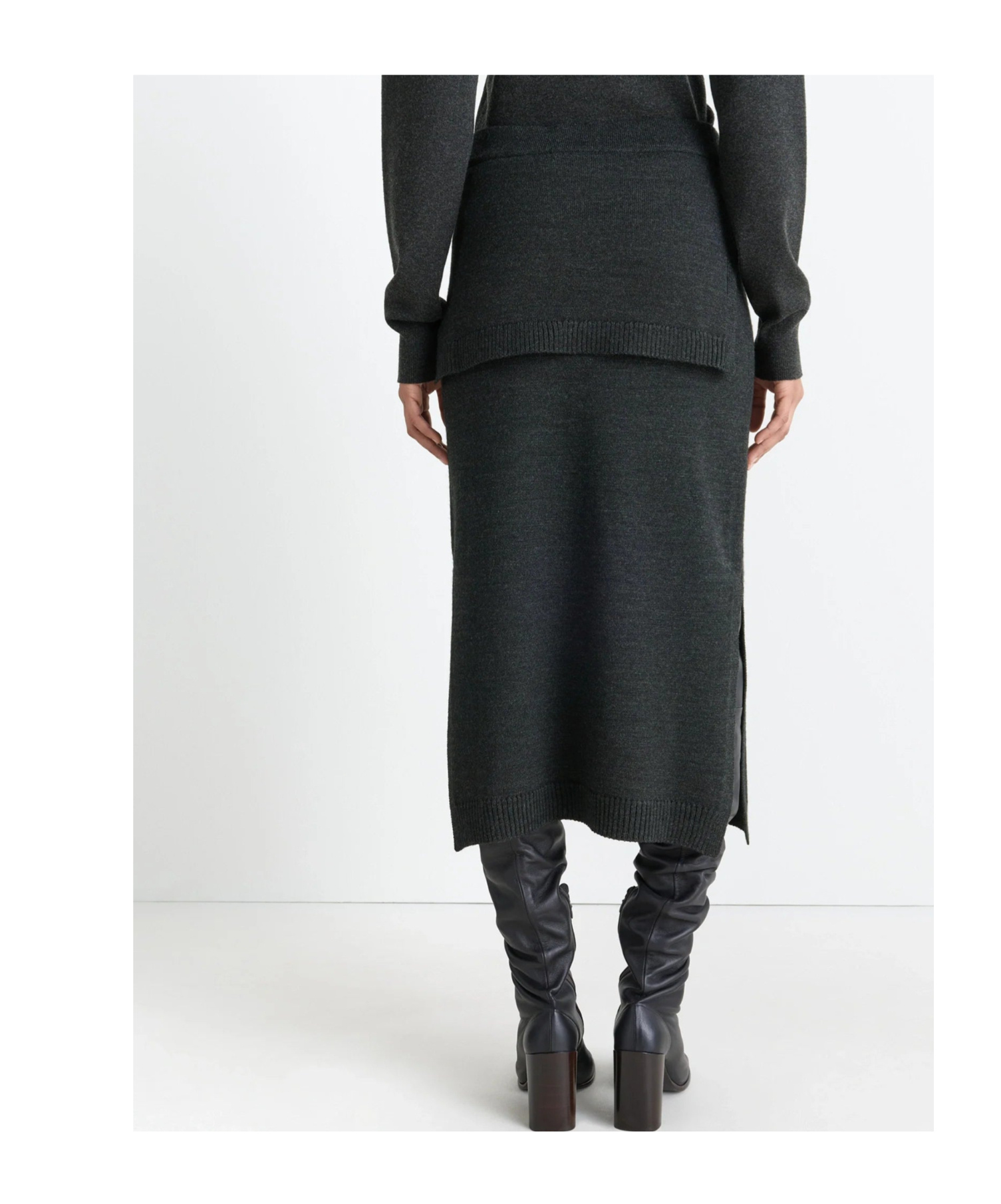 Lemaire Tie-around Ribbed Midi Skirt In Black
