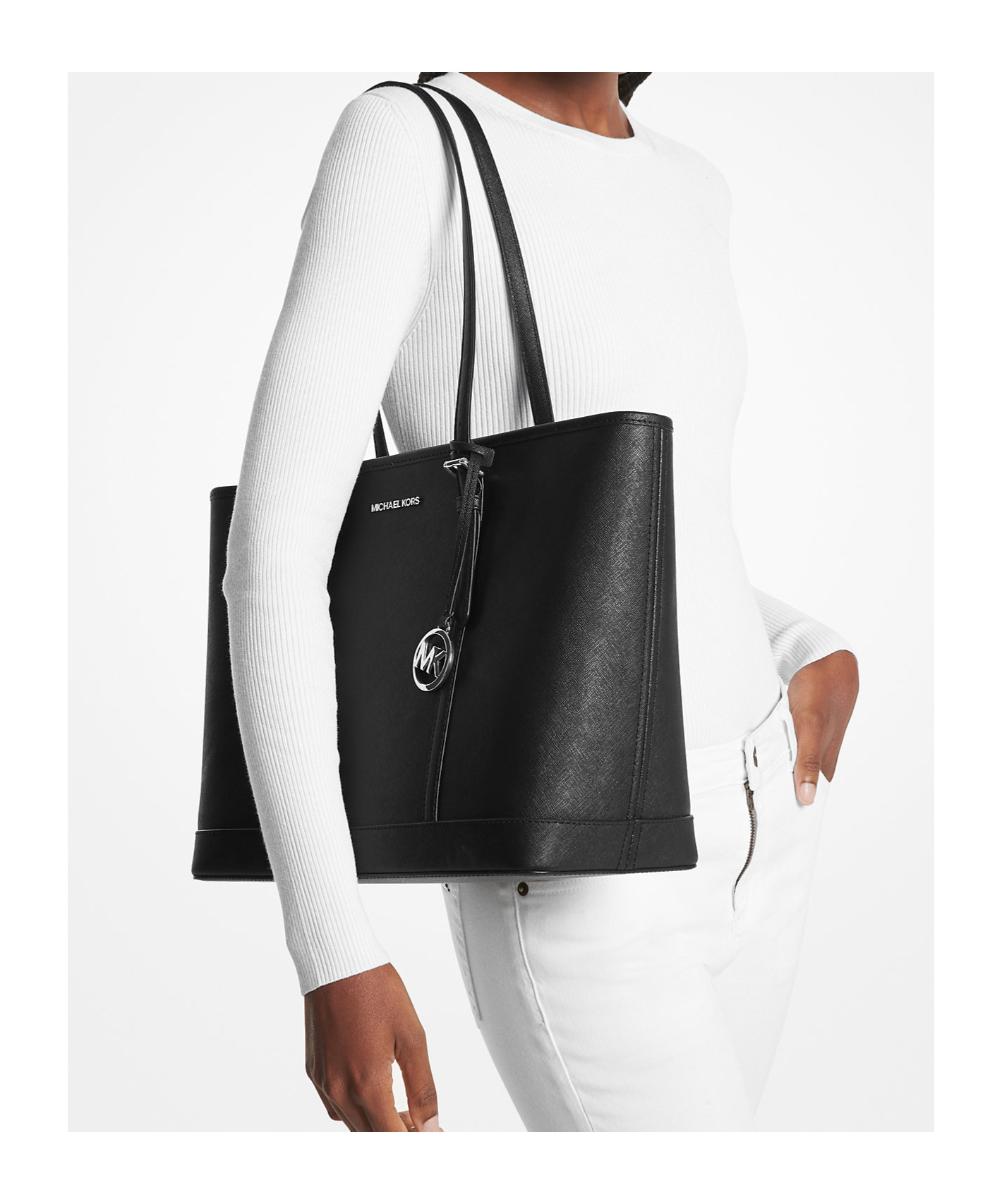 Michael Kors Jet Set Travel Large Handbag In Black