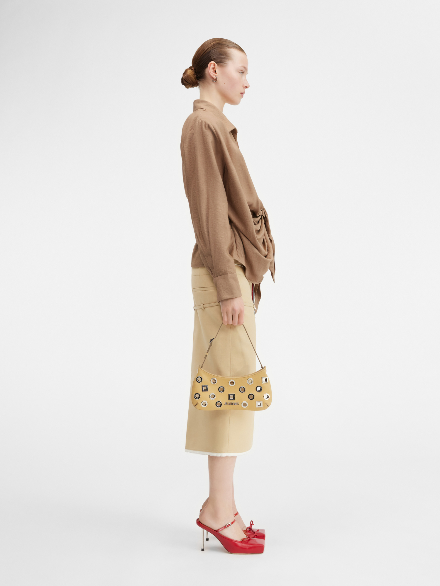 Jacquemus Bahia Knot-detail Blouse In Nude