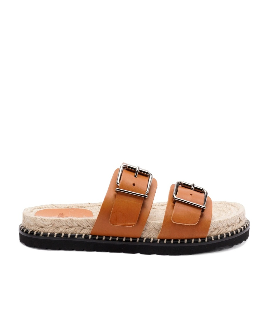 Shop Castaã±er Round Head Slippers In Brown