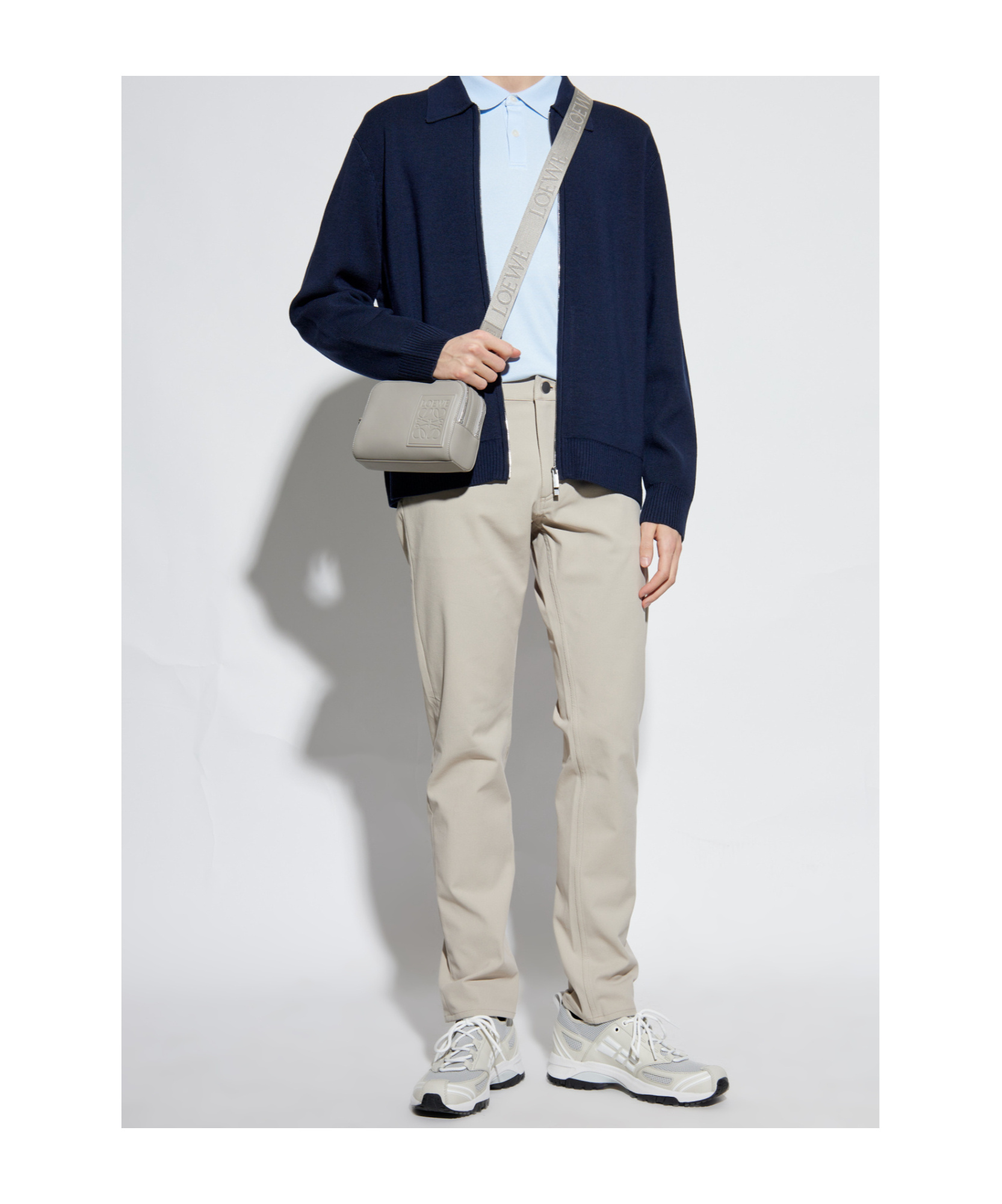 Theory Belt-loop Casual Pants In White