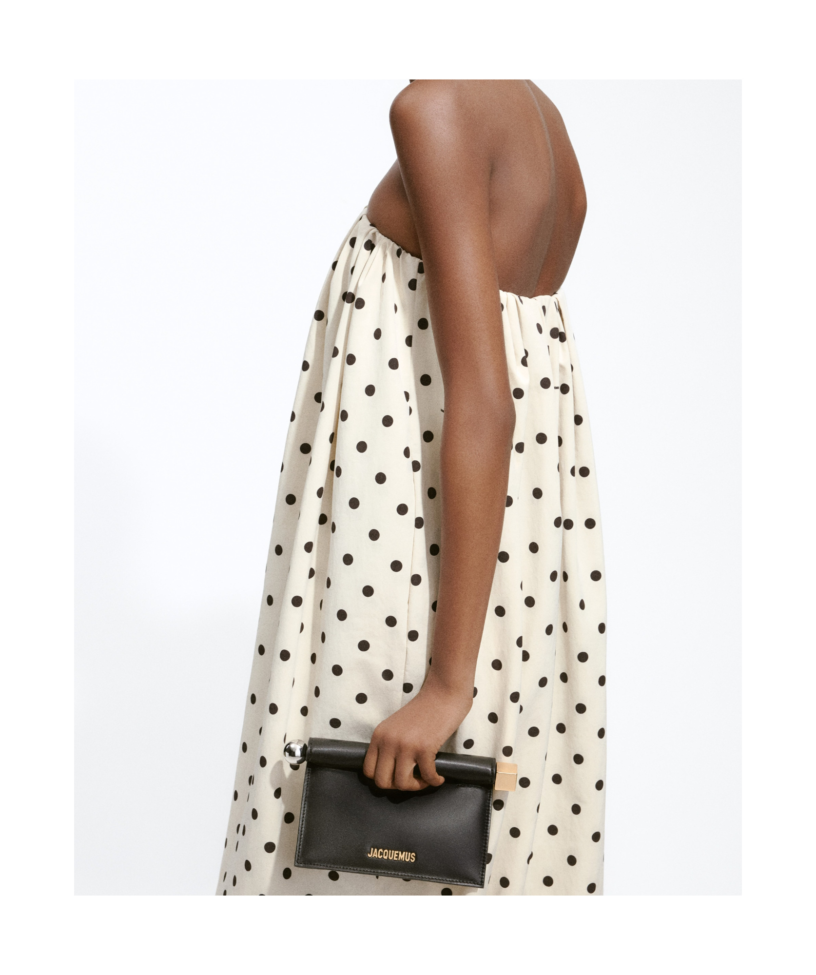 Jacquemus Women La Petite Pochette Rond Leather Clutch