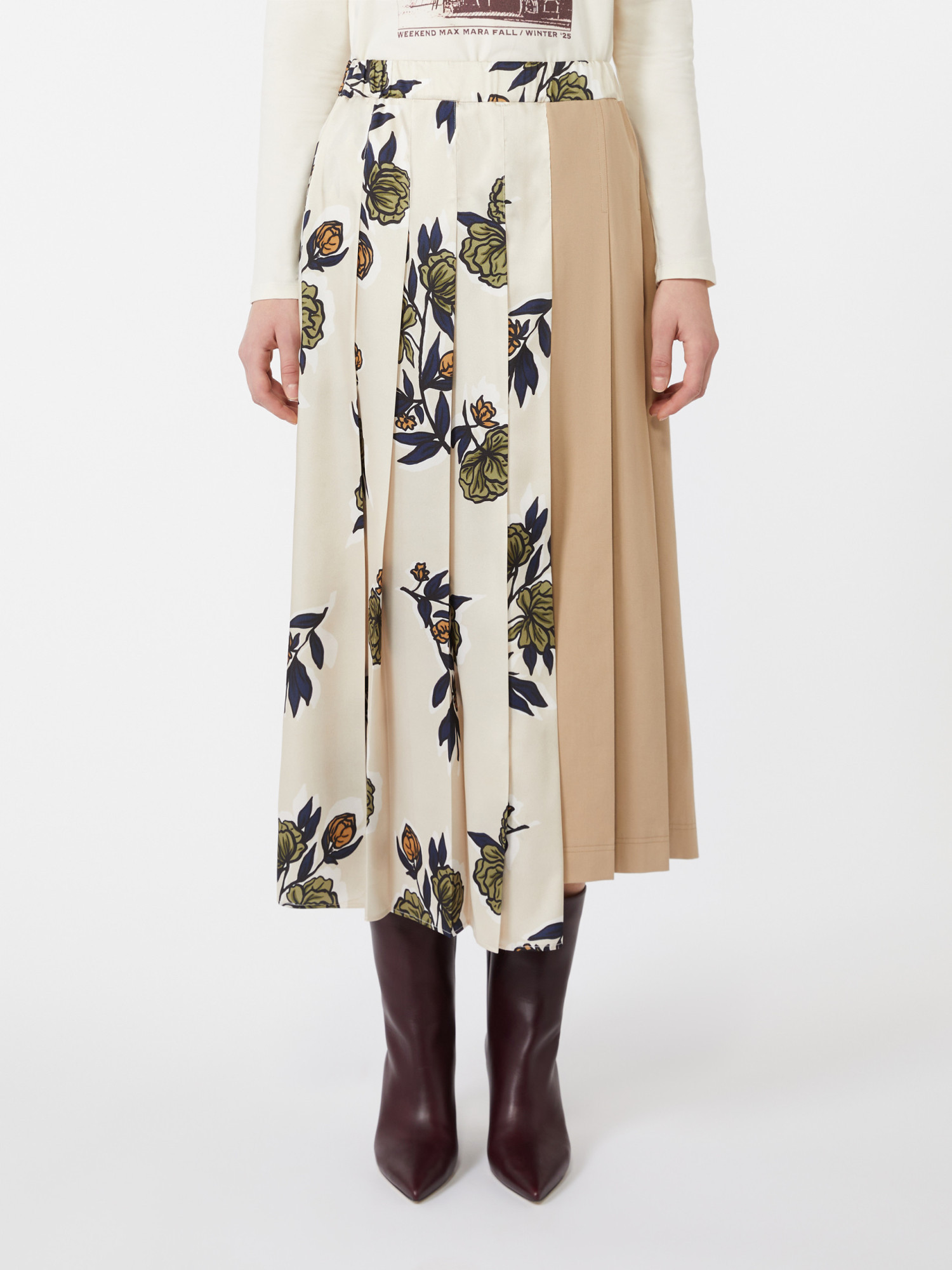Weekend Max Mara Pleated Skirt In Patterned Twill In Neutral