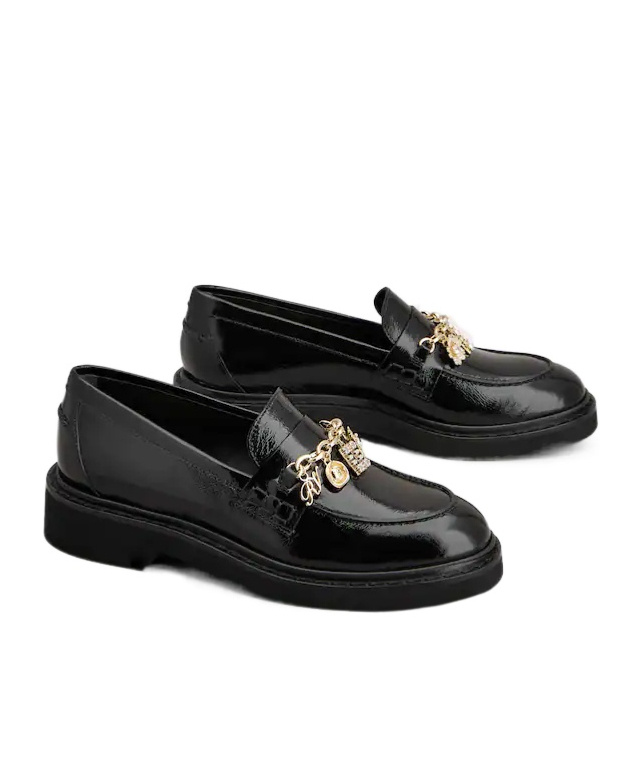 Roger Vivier Viv' Rangers Loafers In Patent Leather In Black
