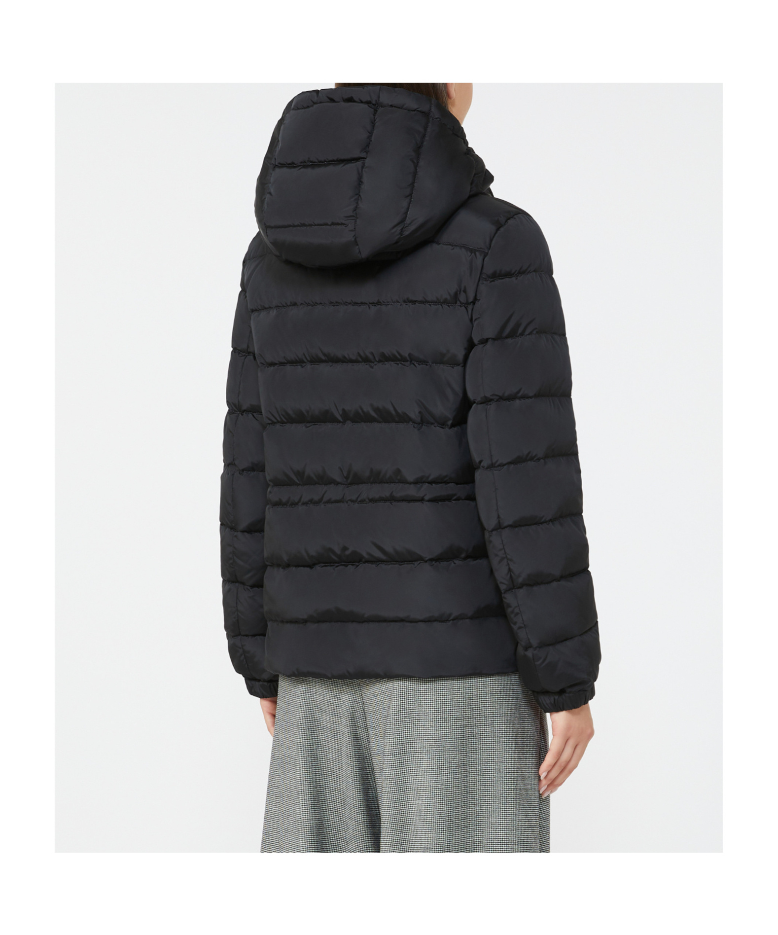 Weekend Max Mara Long-sleeved Down Jacket In Black