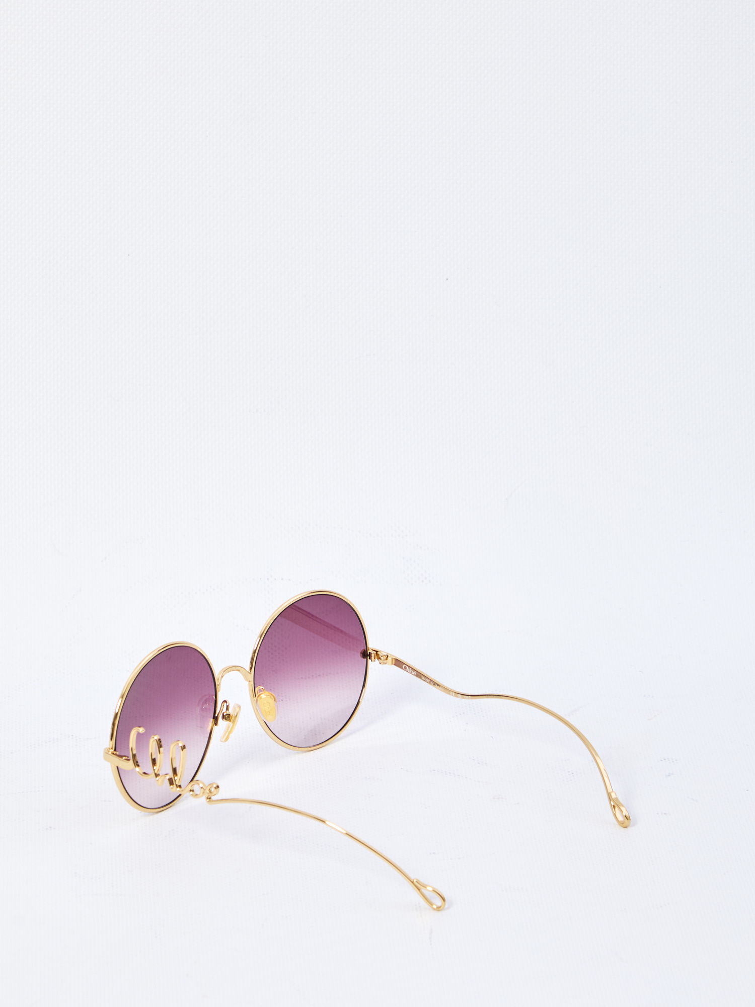 Chloé Round Frame Sunglasses Thin Temples In Burgundy