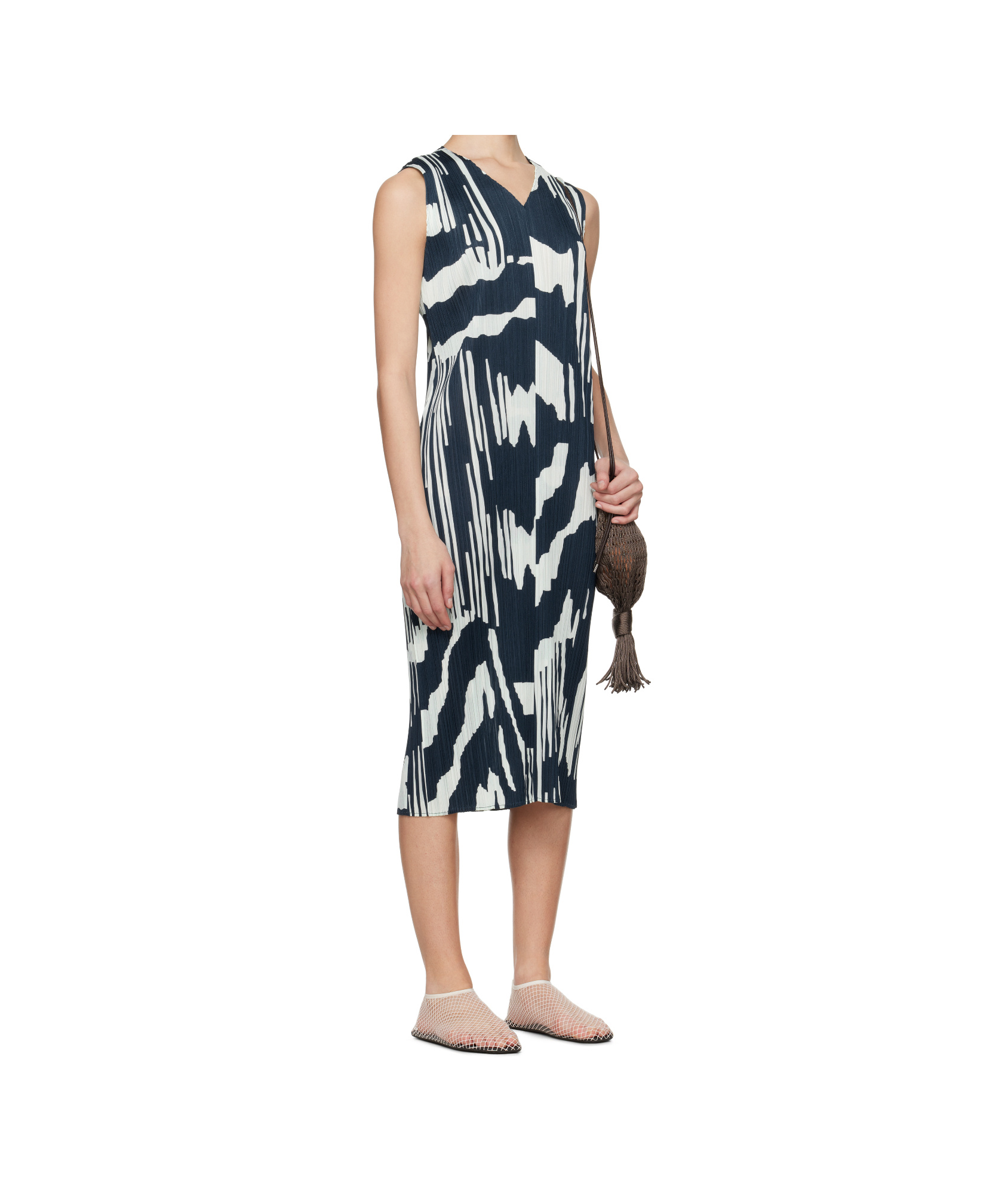 Issey Miyake V-neck Sleeveless Dress