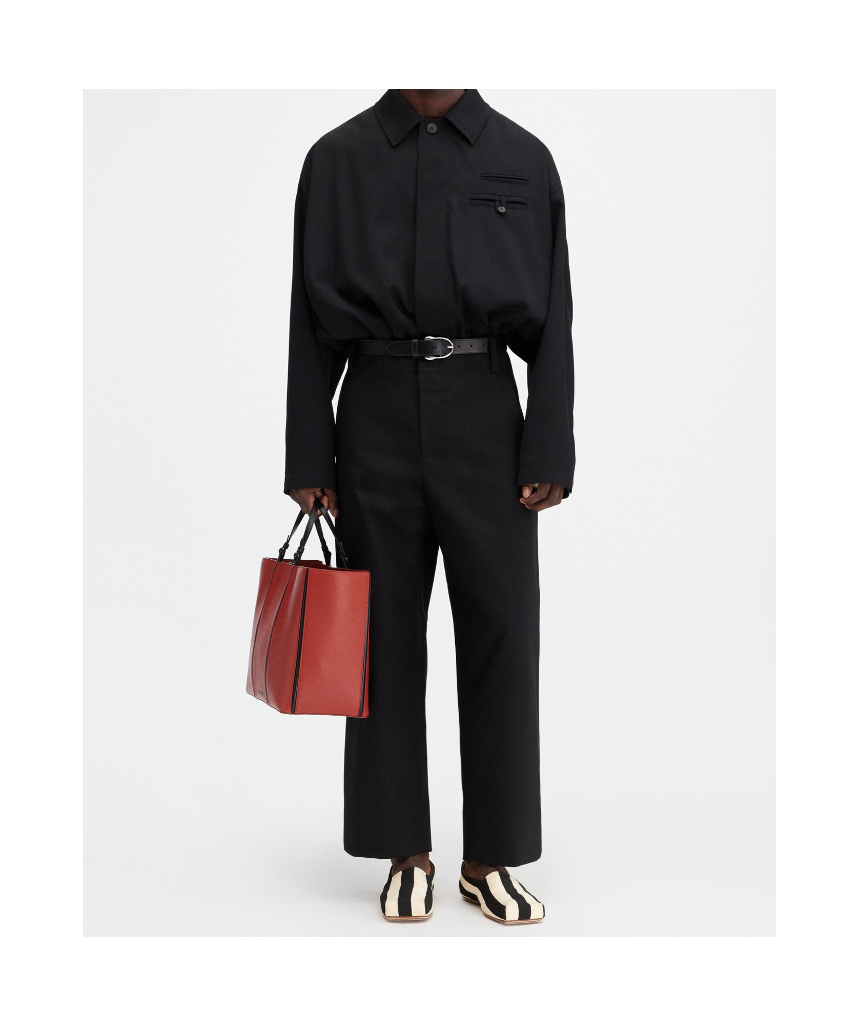Jacquemus Belt-loop Casual Pants In Black