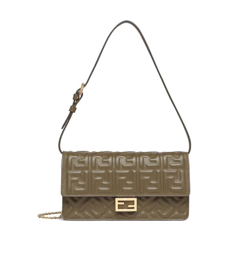 Fendi Wallet On Chain Baguette Shoulder Bag In Green