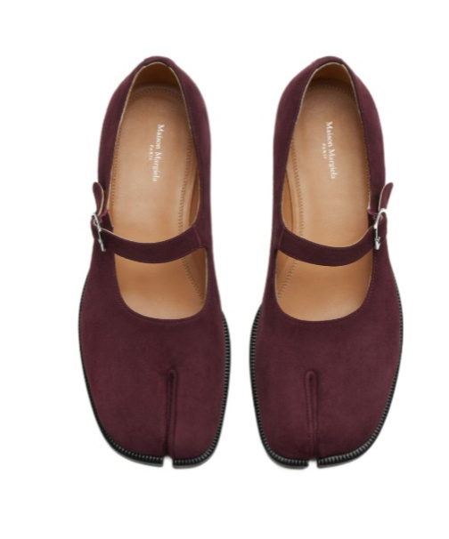 Maison Margiela Tabi Pumps In Burgundy