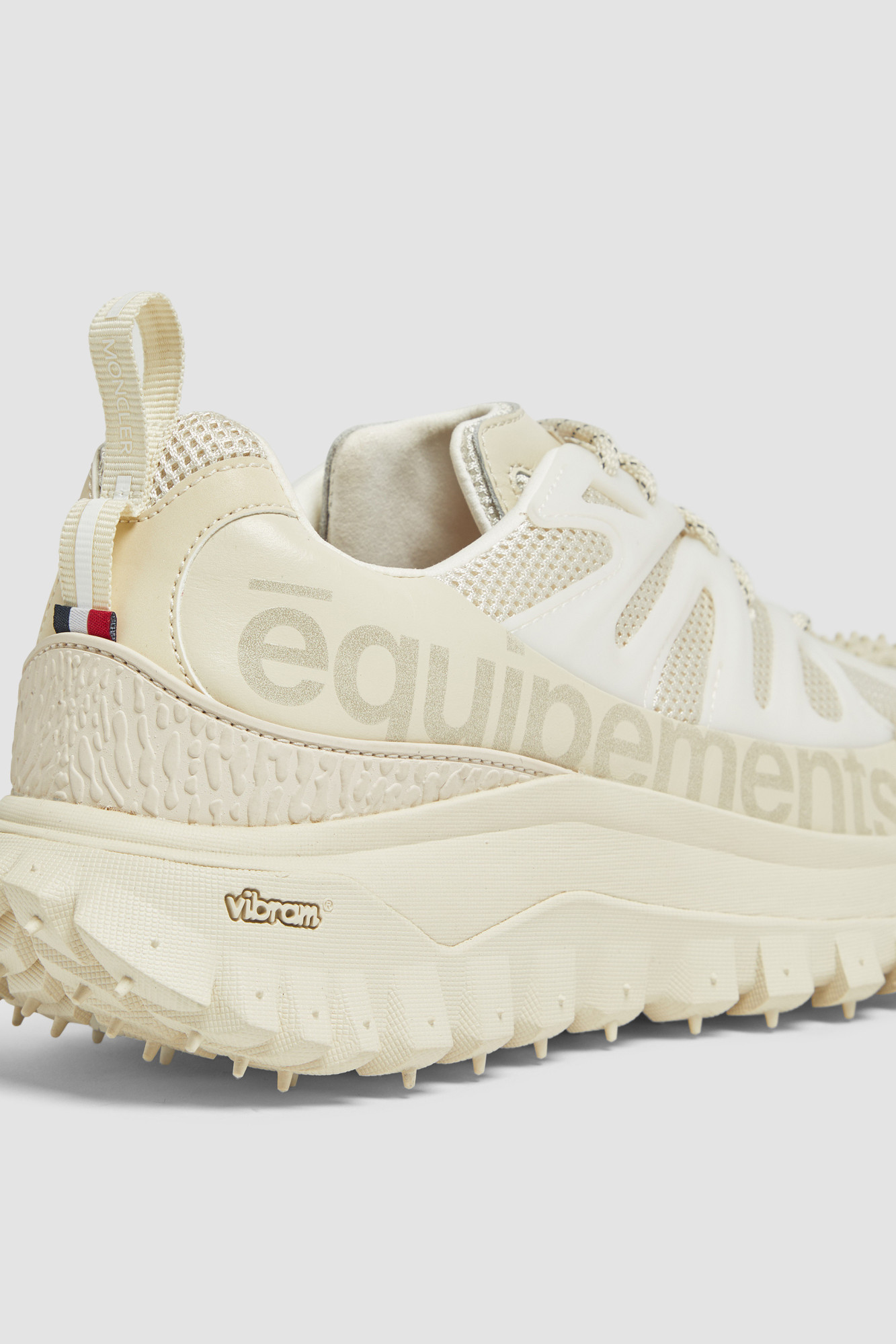 Moncler Sneakers Trailgrip Amoeba Par Salehe Bembury In White