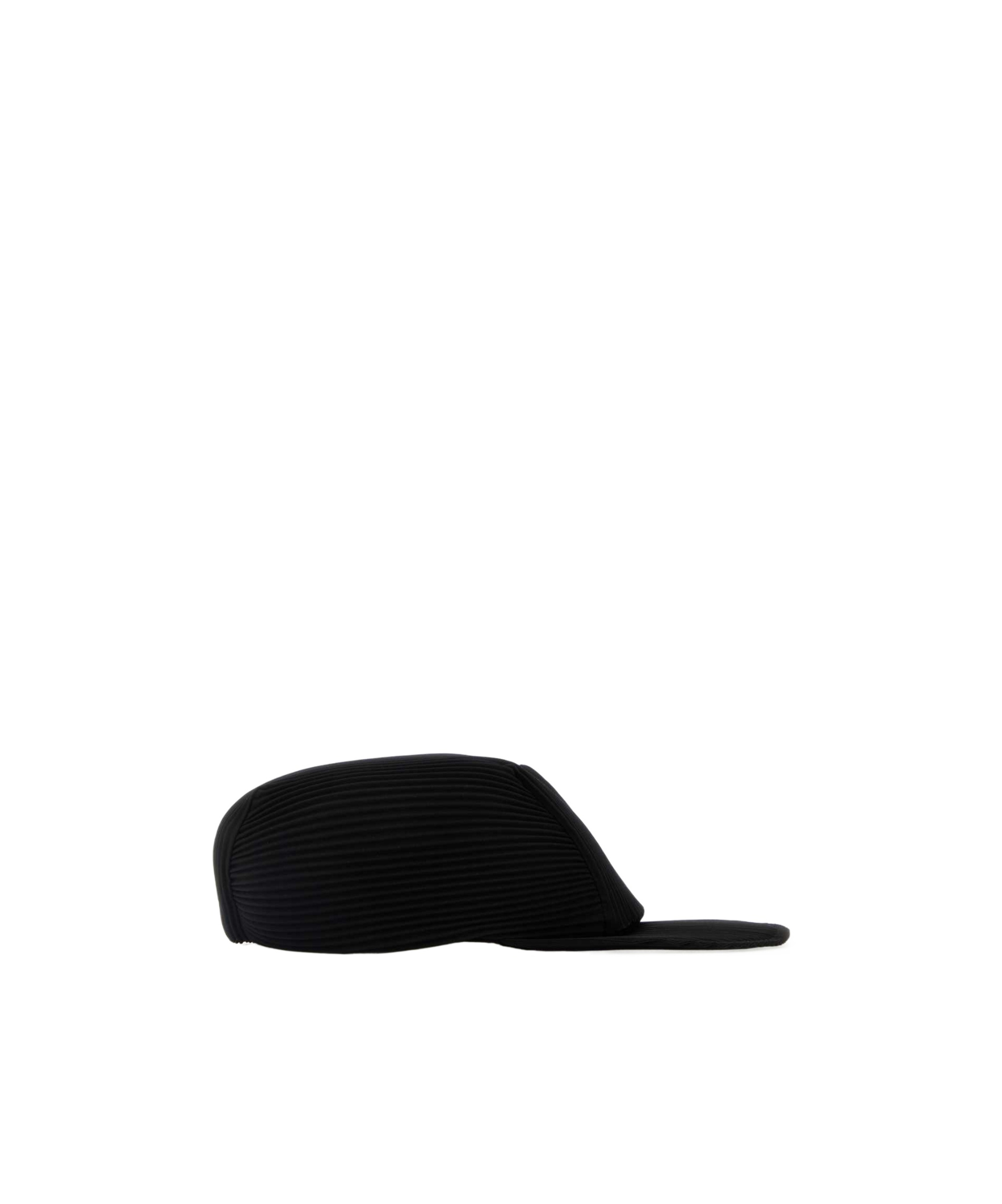 Issey Miyake Homme Plissé  Pleats Cap In Black