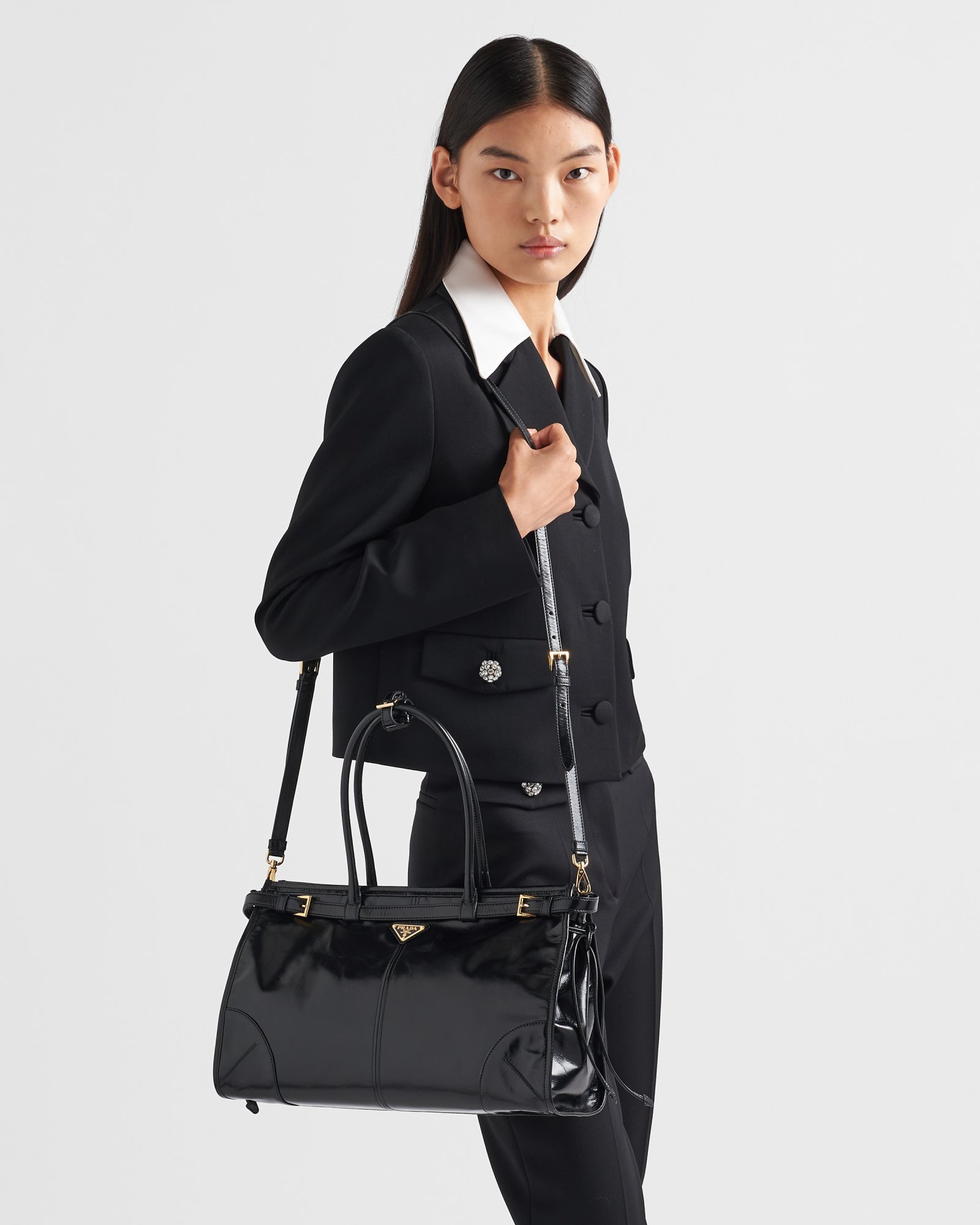 Prada Bonnie Extragrosse Handtasche Aus Leder In Black