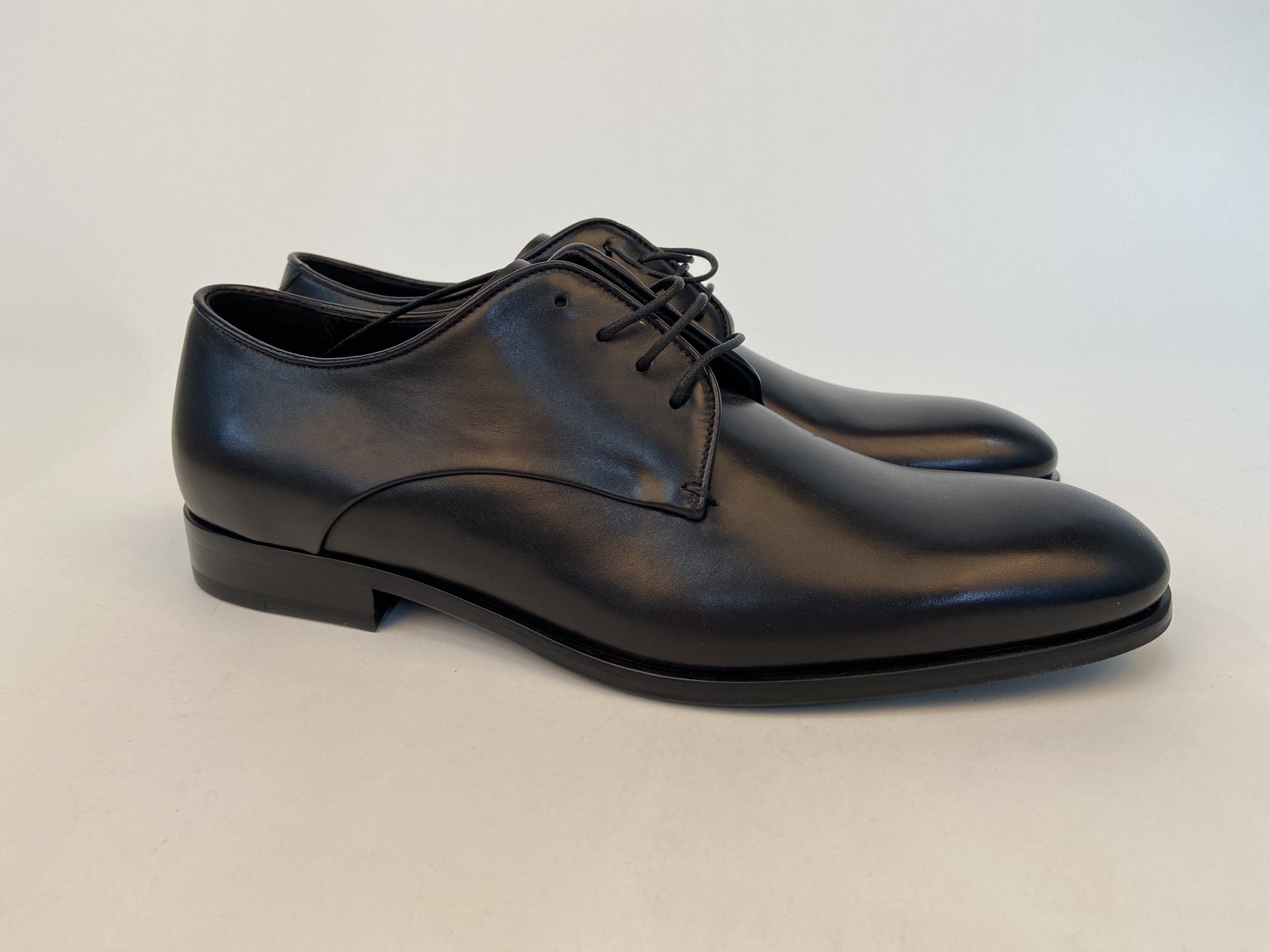 Giorgio Armani Lacing Business Dress Shoes In Black