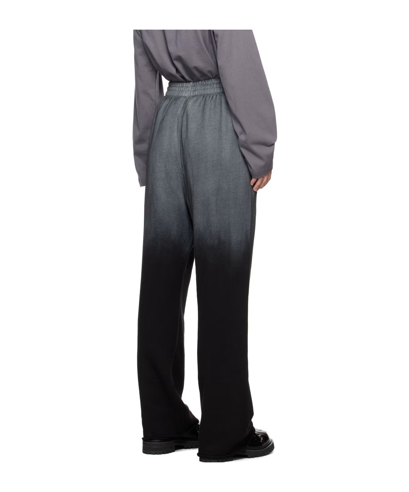 We11 Done Gradient Logo Sweatpants In Black
