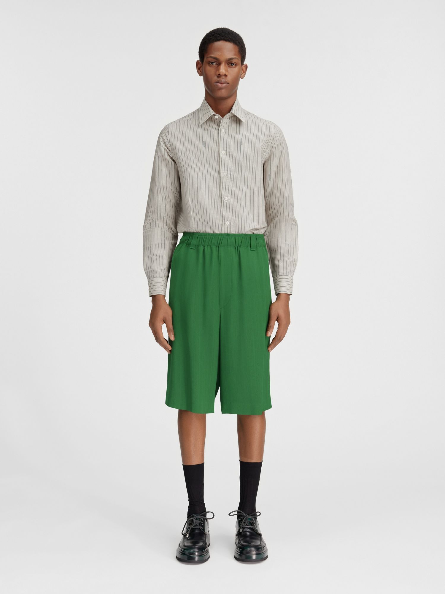 Jacquemus Oversized Shorts In Green