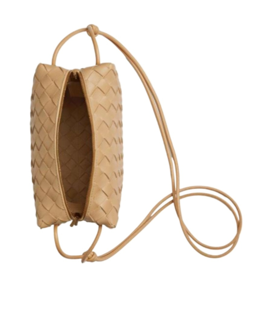 BOTTEGA VENETA INTRECCIATO KNOT-DETAILED SHOULDER BAG