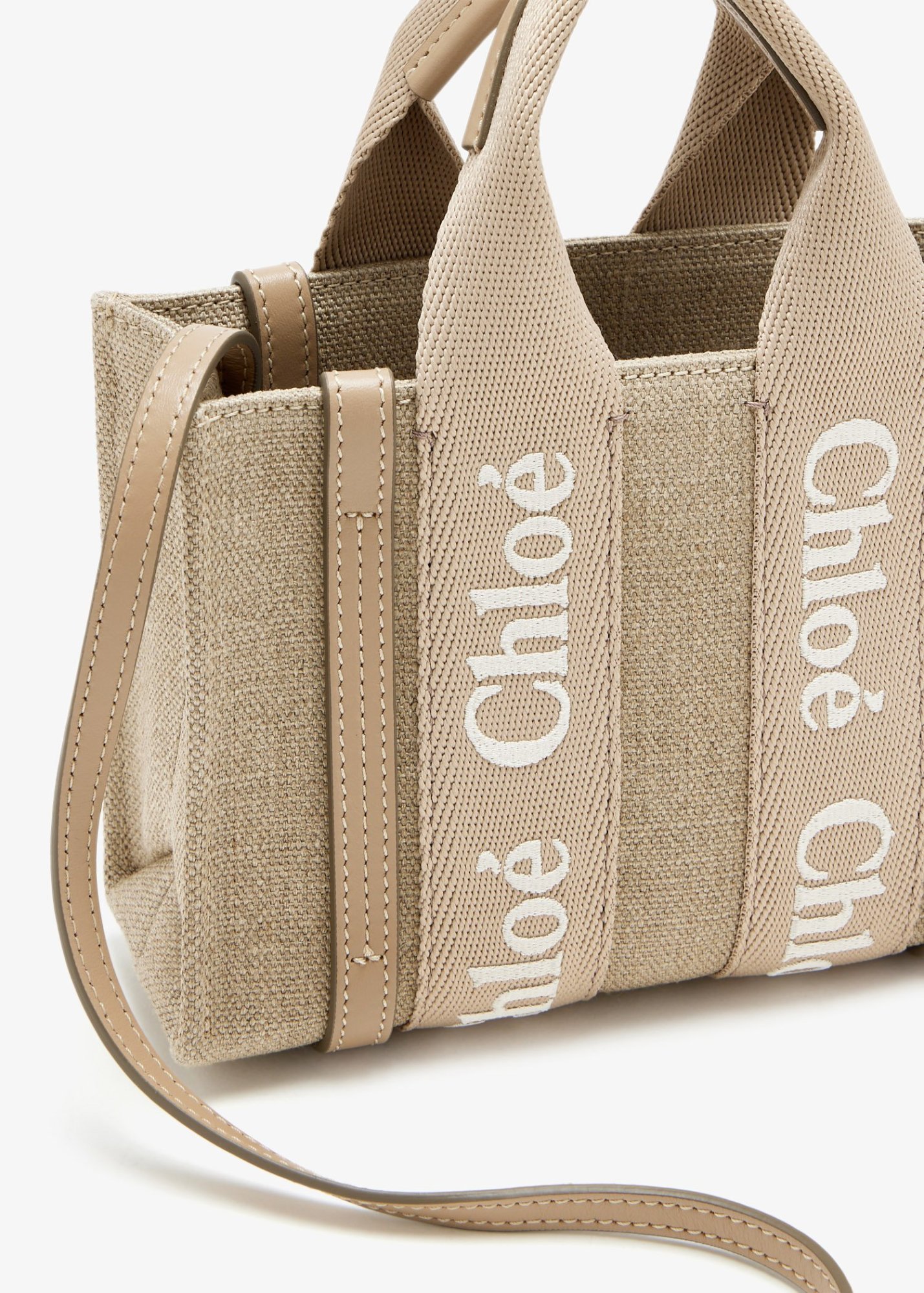 Chloé Tapestry Blue Leather Bracelet Handbag In Nude