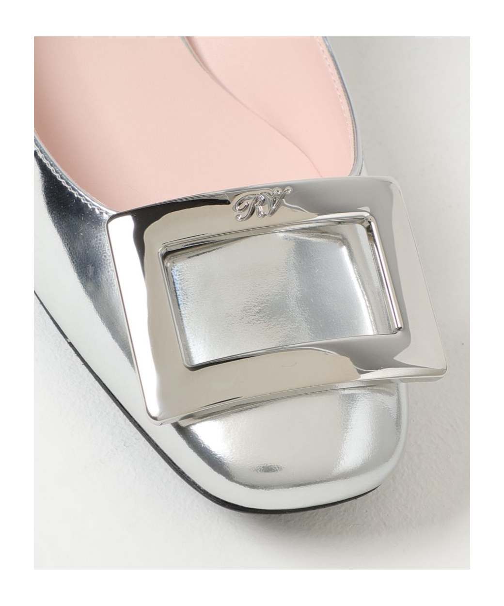Roger Vivier Ankle Strap High Heels In White