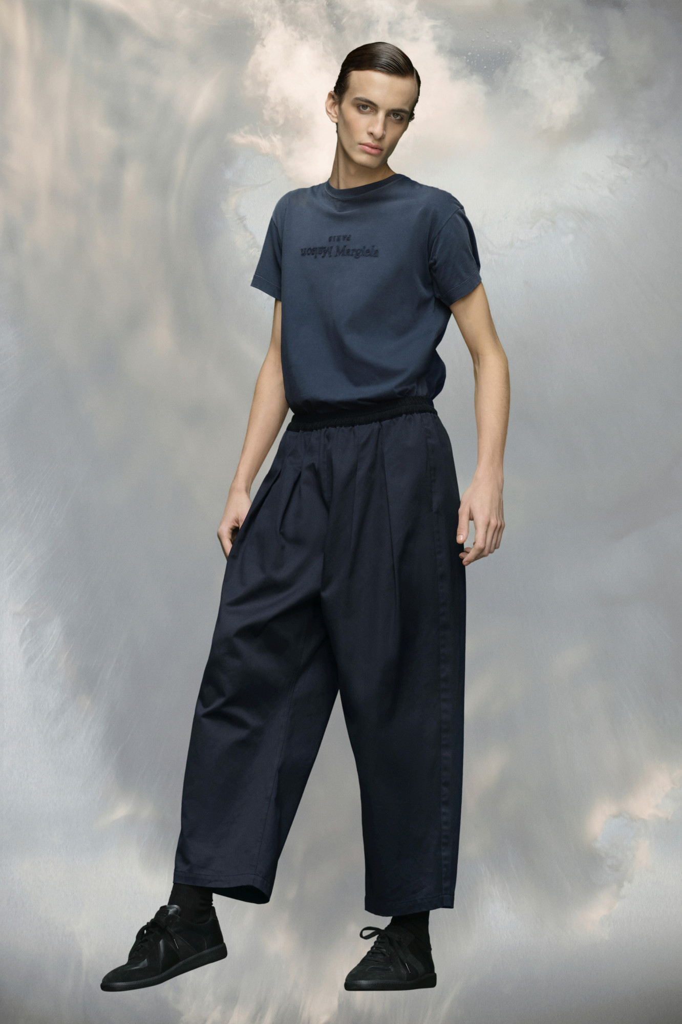 Maison Margiela Loose Fit Cotton Cropped Trousers In Blue