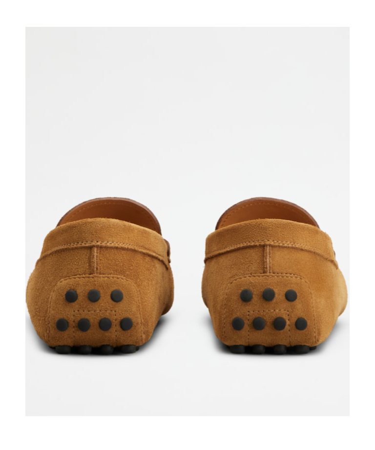 Tod's Round Head Loafer Shoes In Brown