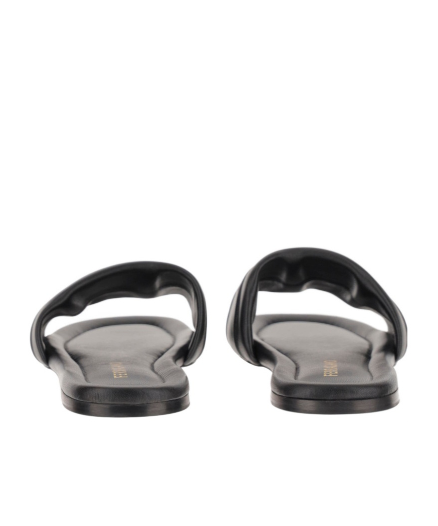 Ferragamo Round Head Slippers In Black