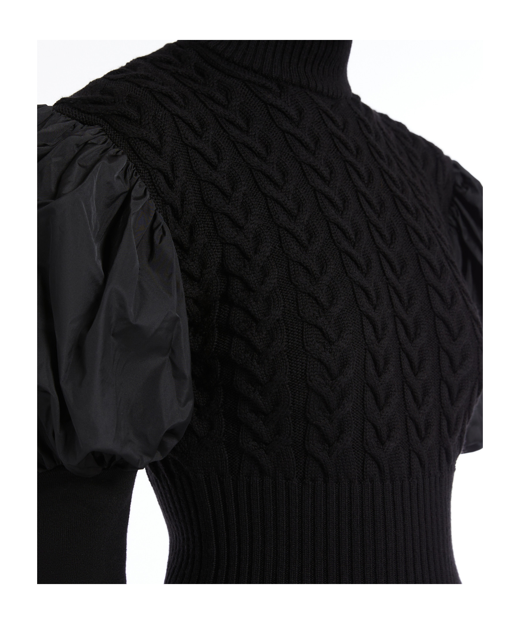 Max Mara High-necked Long-sleeved Sweater In Black