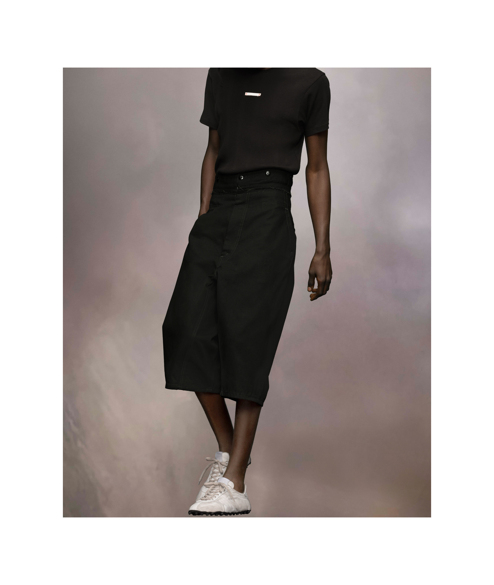 Maison Margiela Raw-edge Drop-crotch Shorts In Black